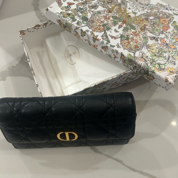 Dior Black Quilted Wallet - Picture 7 of 9